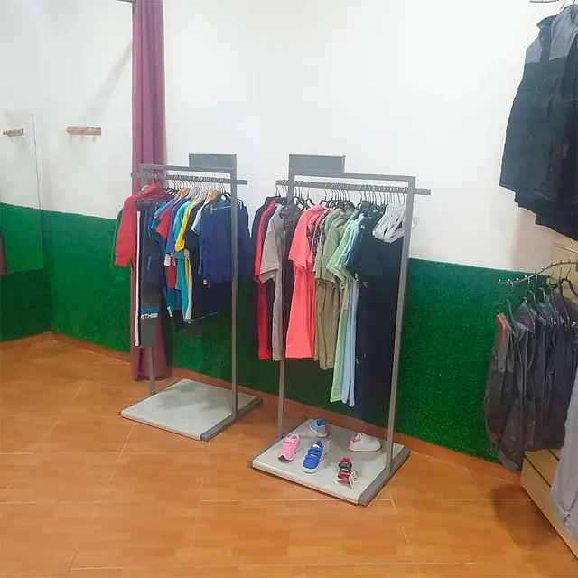 Mapesport ropa exhibida